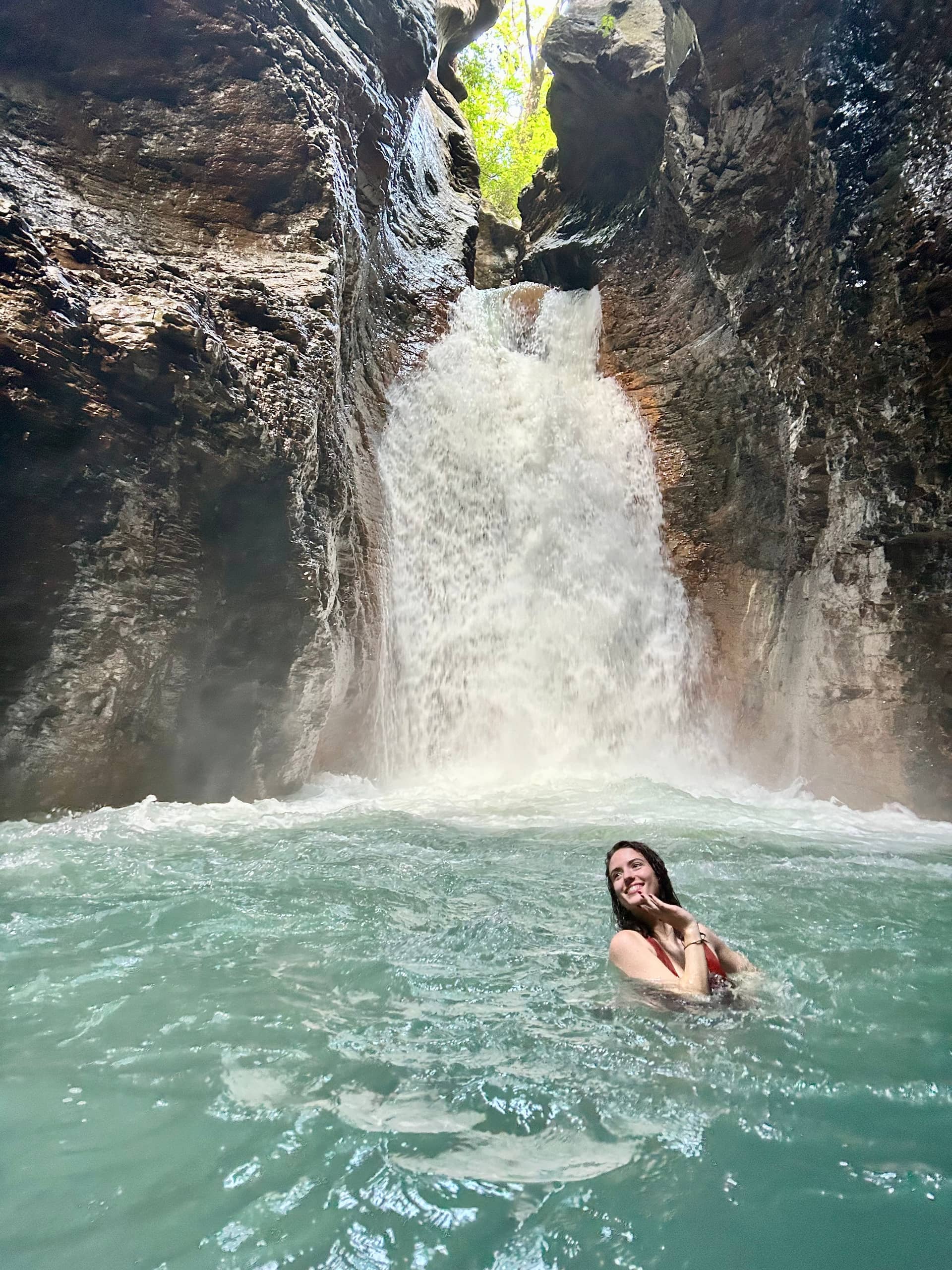 La Leona Waterfall tour