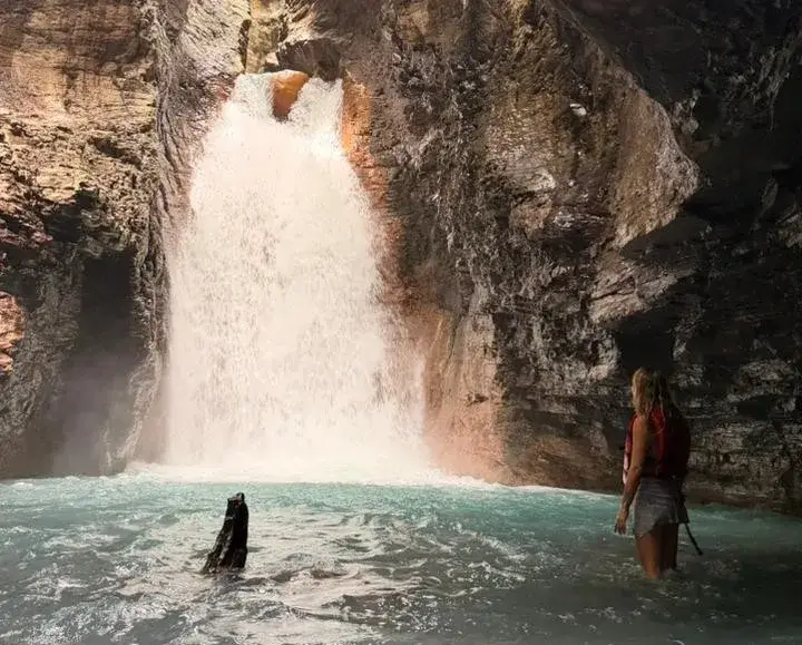 Contact Catarata La Leona — WhatsApp and email for ecotourism tours in Liberia, Guanacaste